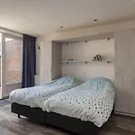 Studio\'S Westkapelle Willebrordstraat 13